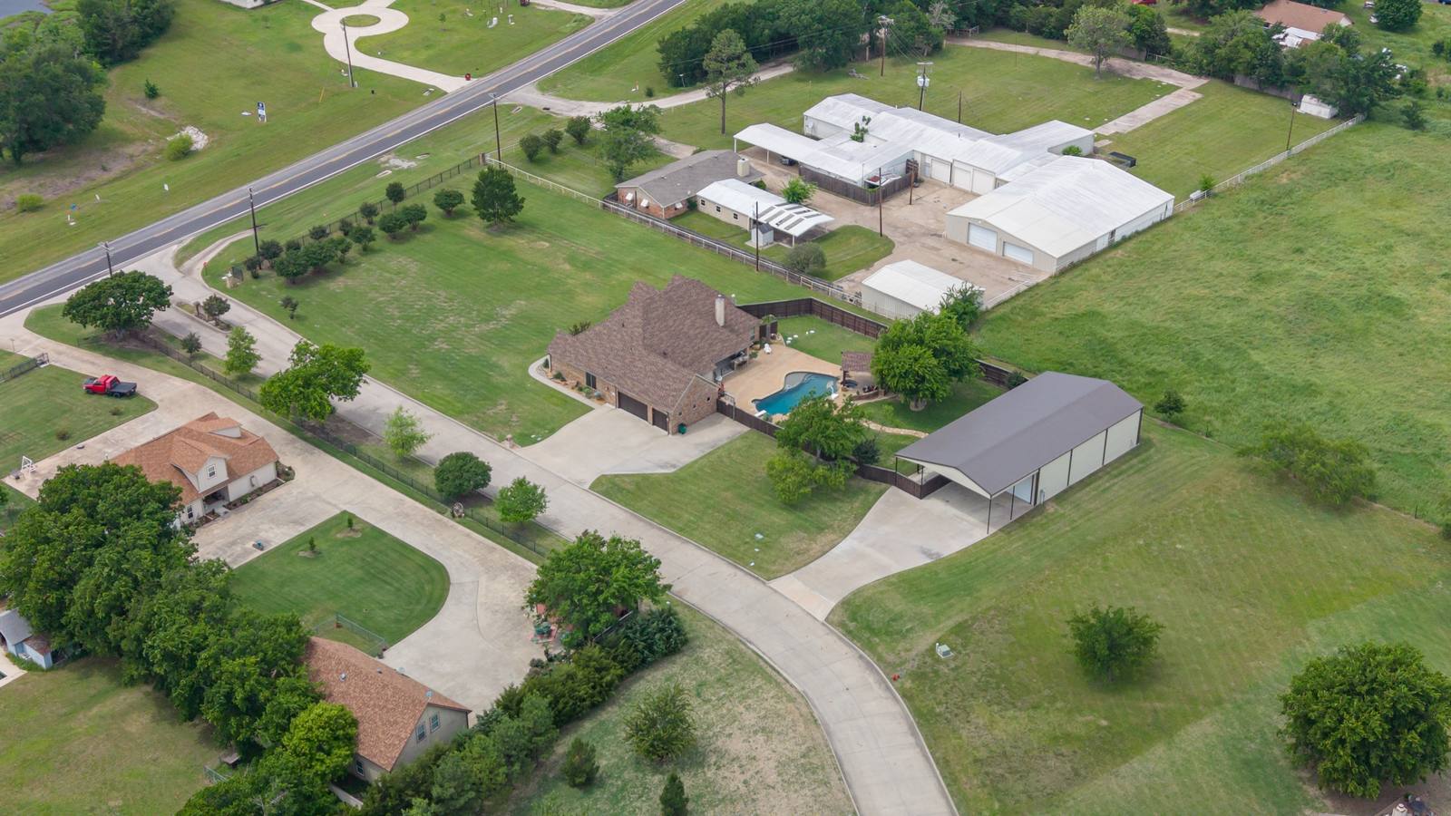 3031 Hillview Dr, Royse City TX — aerial view 2