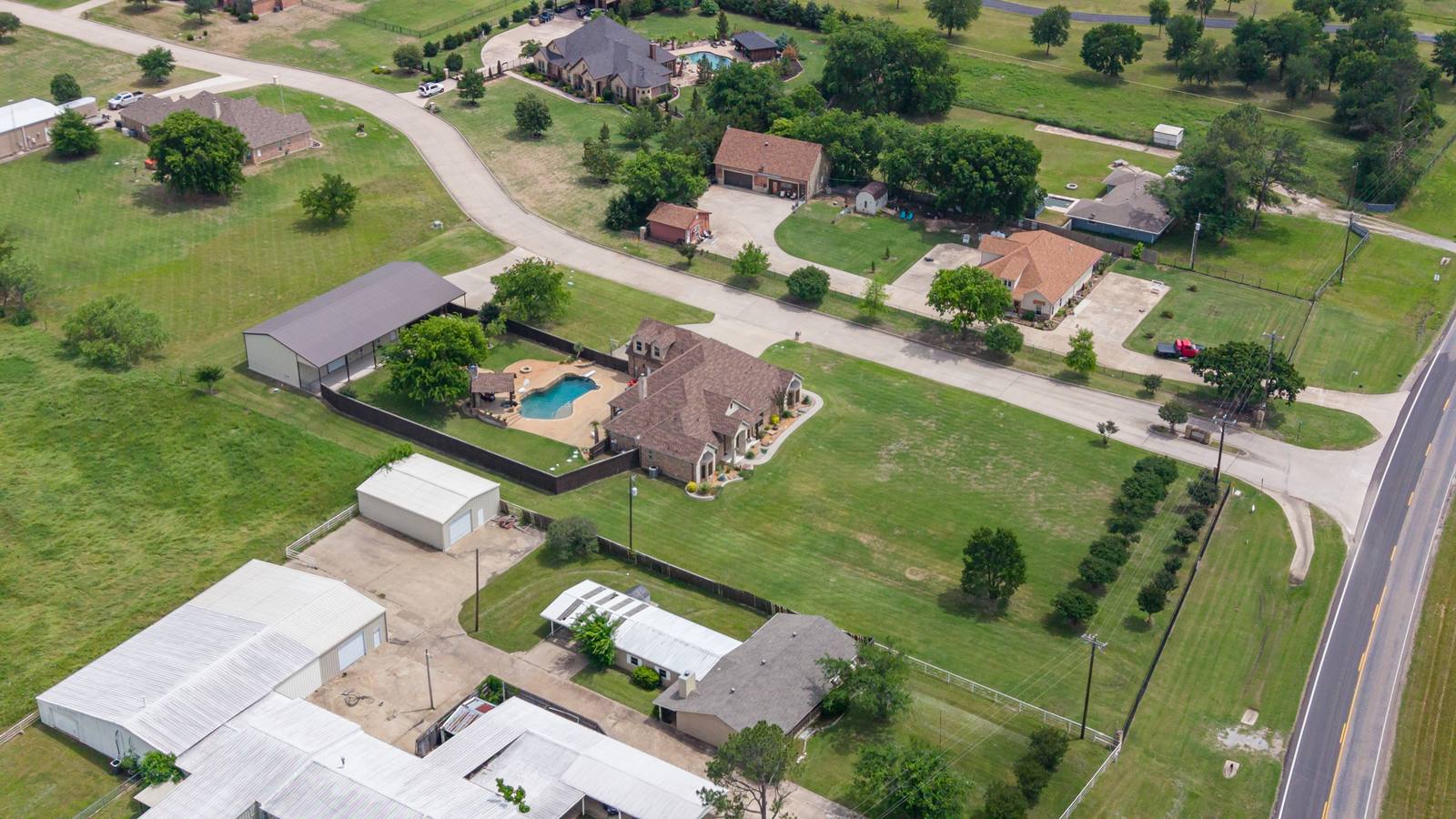3031 Hillview Dr, Royse City TX — aerial view 4