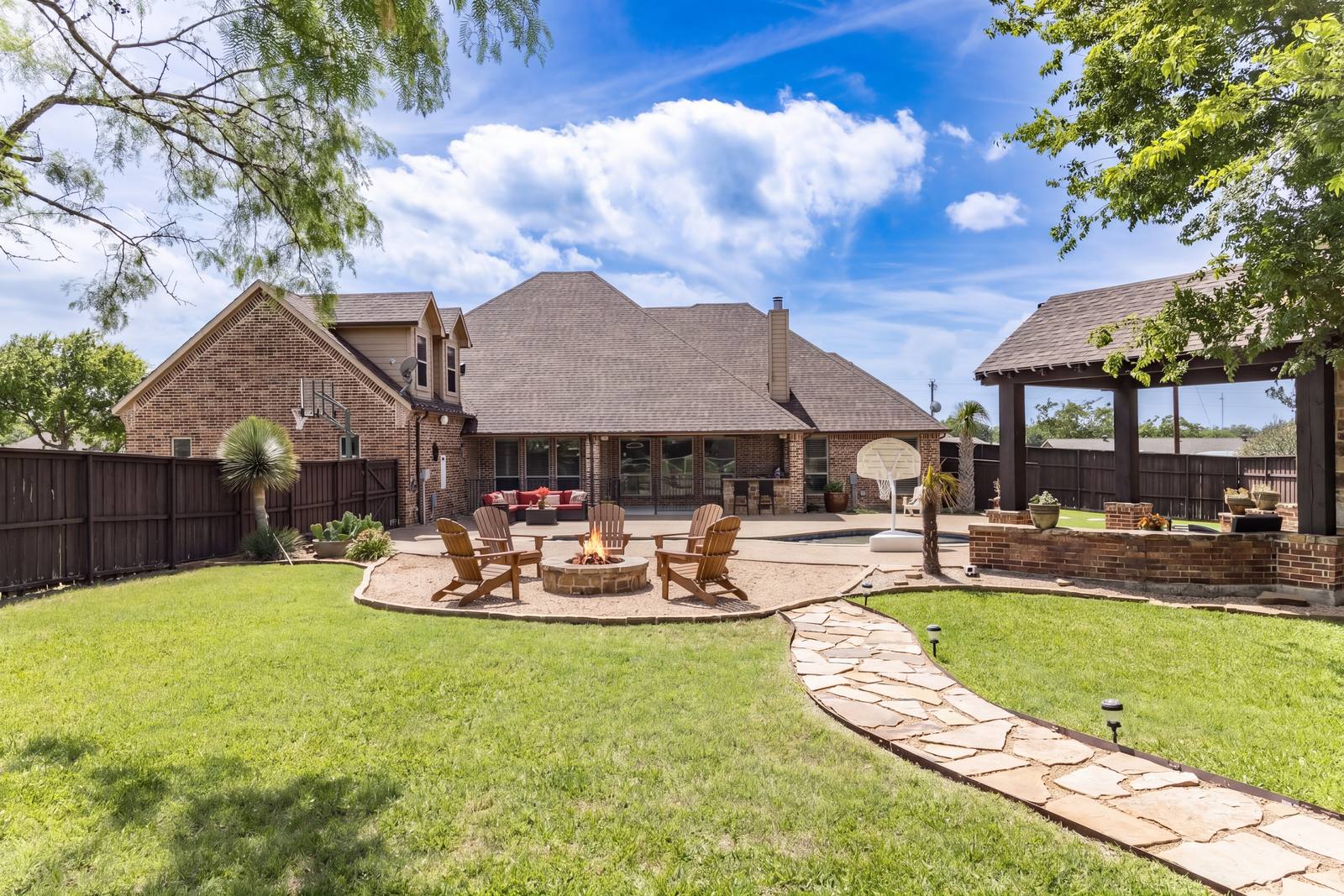 3031 Hillview Dr, Royse City TX — interior & exterior photo 12
