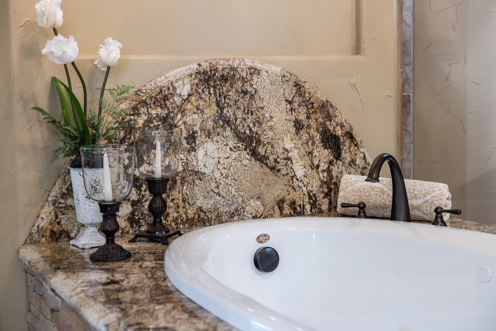 3031 Hillview Dr, Royse City TX — interior & exterior photo 5